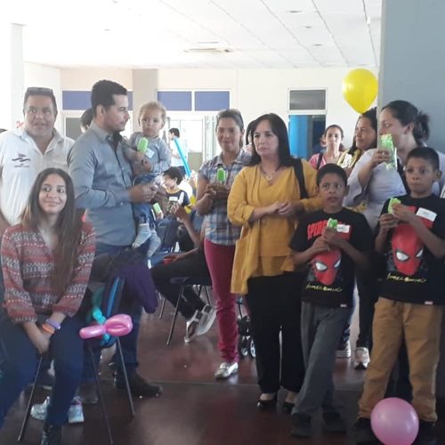 (23 de Diciembre) Feliz y agradecida por el trabajo que han realizado este año todas las integrantes de Evópoli Mujer Araucanía, quienes lideradas por Bernardita Zurita organizaron una once navideña para familias inmigrantes.