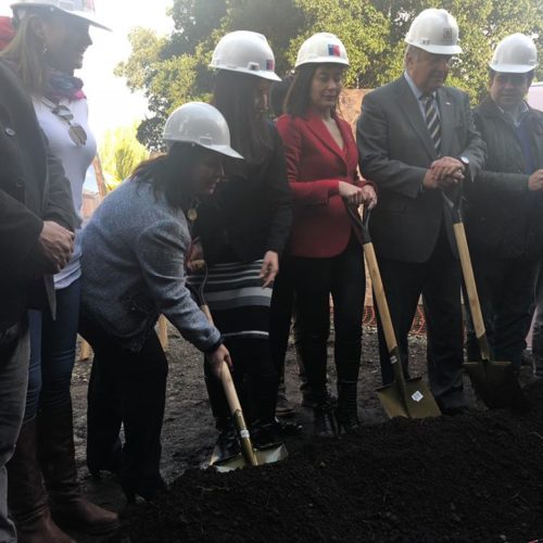 (18 de Octubre) En la ceremonia de la primera piedra del Hospital de Villarrica. Seguimos concretando las metas que propuso nuestro Presidente Sebastián Piñera.