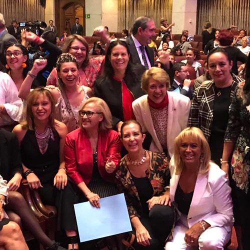 (6 de marzo) En el Acto de Conmemoración del Día de la Mujer 2019 del Congreso Nacional. “Tras el debut de la Ley de Cuotas, se logró una representación femenina de un 23% en el Senado, con 10 Senadoras, y un 22.5% en la Cámara con 36 Diputadas. Aún falta mucho por hacer, por lo que seguiremos trabajando para conseguir una mayor participación de Mujeres en Política, Economía y diversos cargos de representación”.