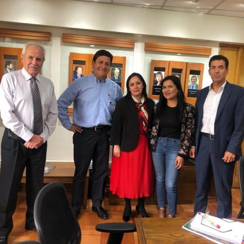 25 NOVIEMBRE 2019 - En la Dirección Nacional de CONAF , José Miguel Rebolledo Caceres, trabajando con su equipo técnico por propuesta elaborada por nuestro pequeños agricultores de la Araucanía.